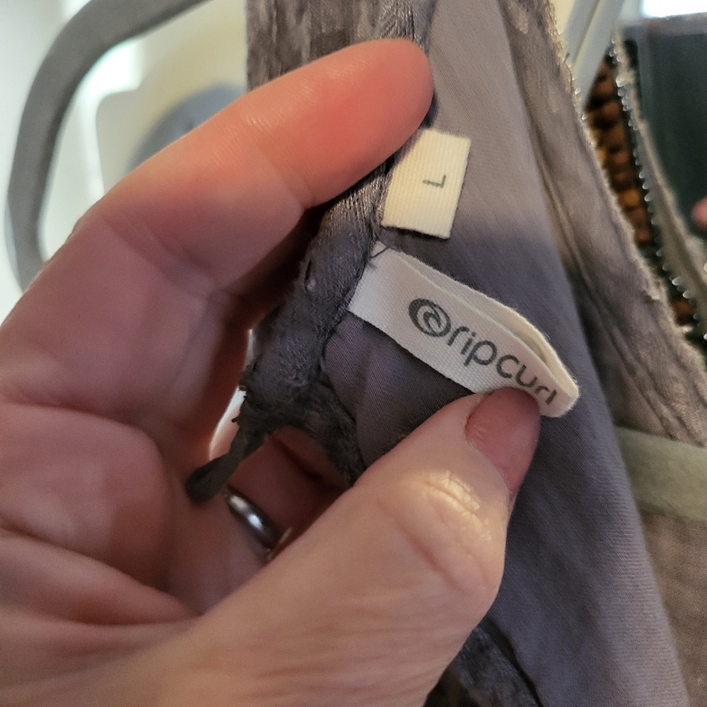 Grey RipCurl dress - Picture 3 of 3